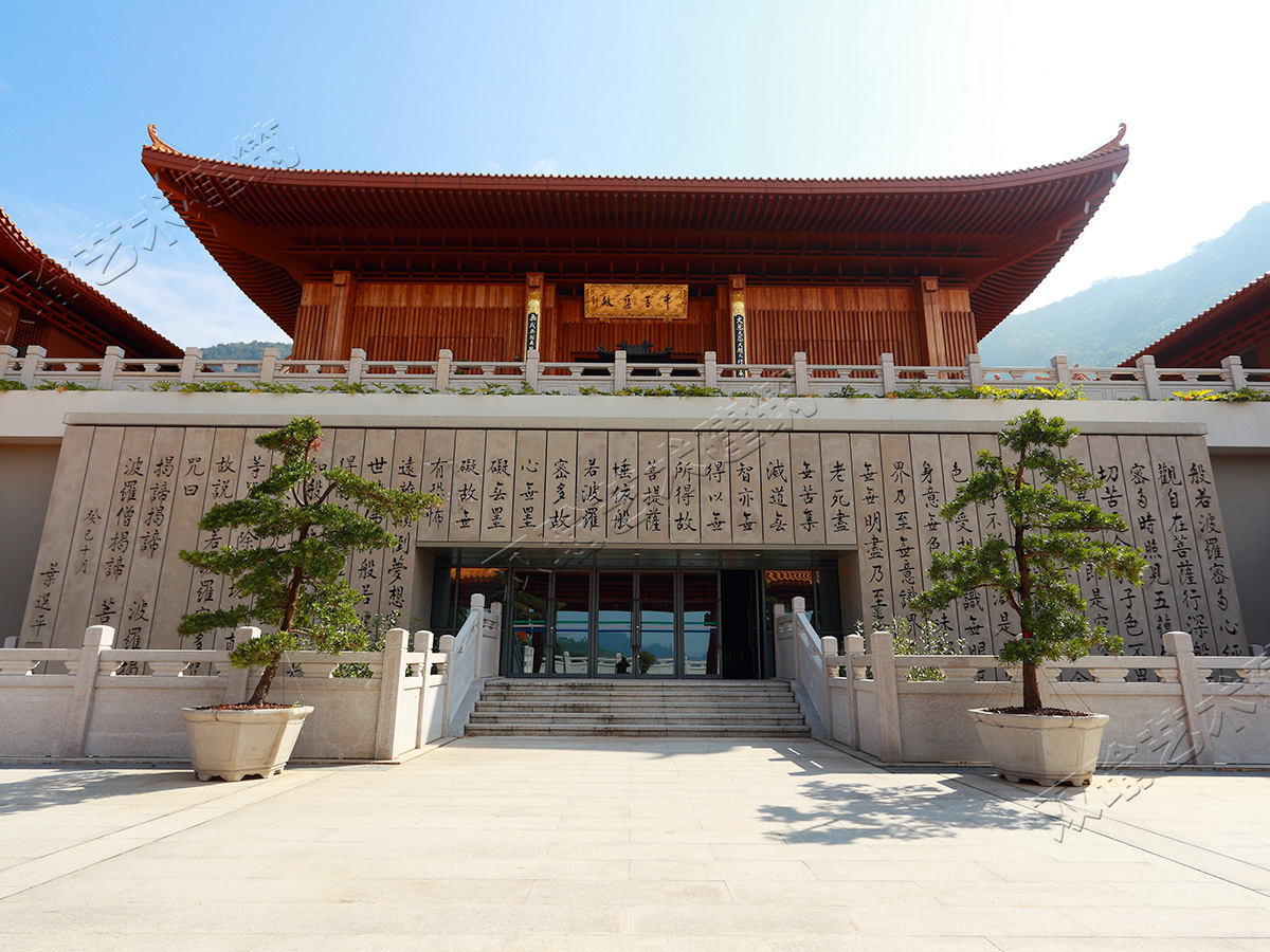 弘法寺—清水混凝土挂板镂空定制